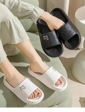 MiaStores Non-Slip EVA Summer Slippers – Soft, Wide-Comfort Indoor & Outdoor Flip-Flops for Couples (Unisex) 
